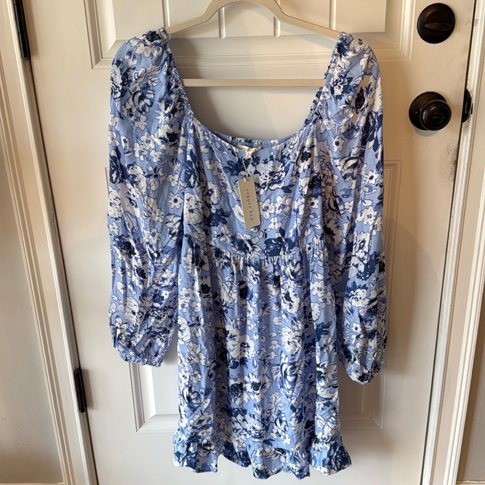 NEW WITH TAGS! Copper Key Size Small Blue & White Long Sleeve Dress!